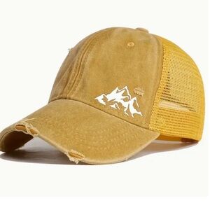 Sale ! Closeout 🇺🇸Boho distressed mountain trucker